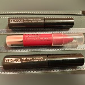 2 Clinique high impact mascara + 1 Clinique chubby stick